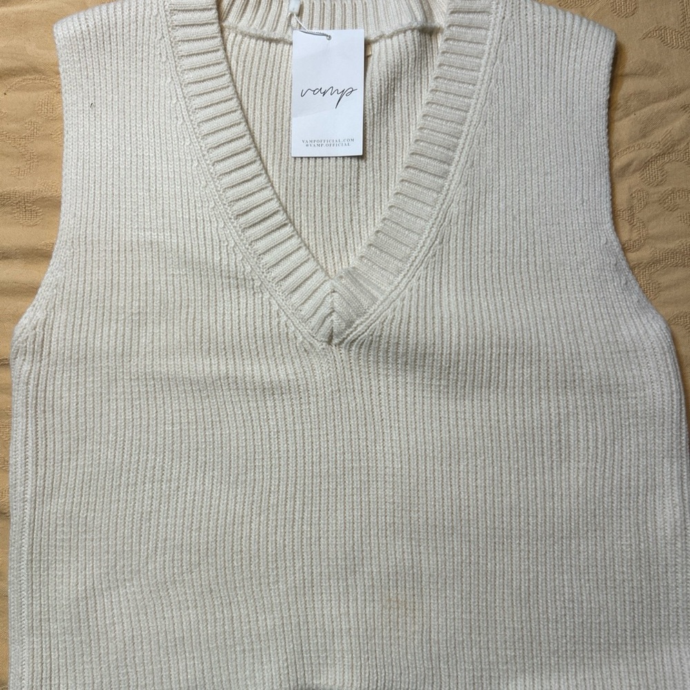 Elegant Cream V-Neck Sweater Vest